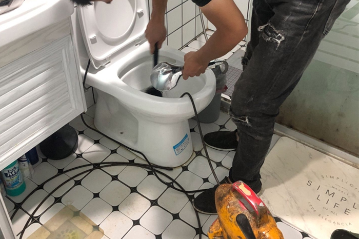 衢江马桶经常堵塞竟是因为它们,别因方便惹来大麻烦